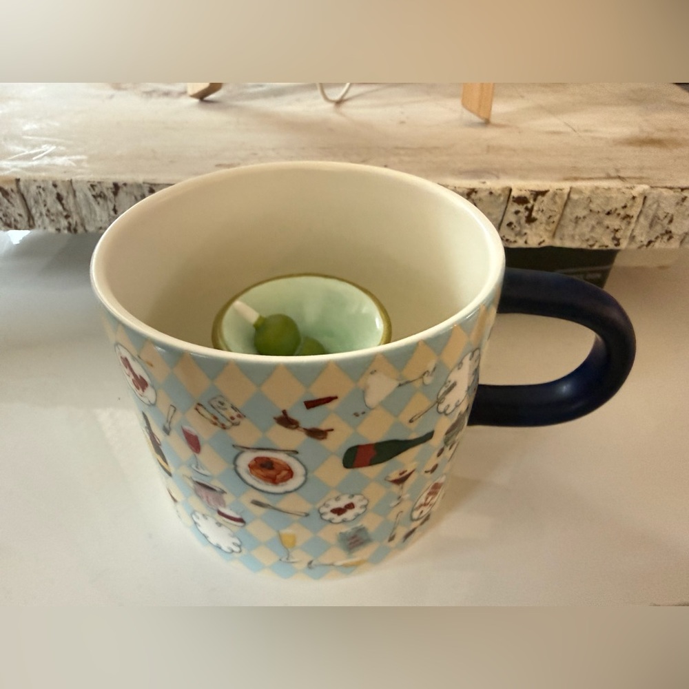 New NWT Urban Outfitters martini Icon Peekaboo Ceramic Mug coffee cup